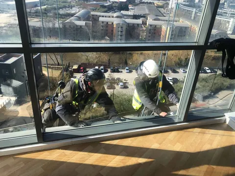 Repairing commercial windows
