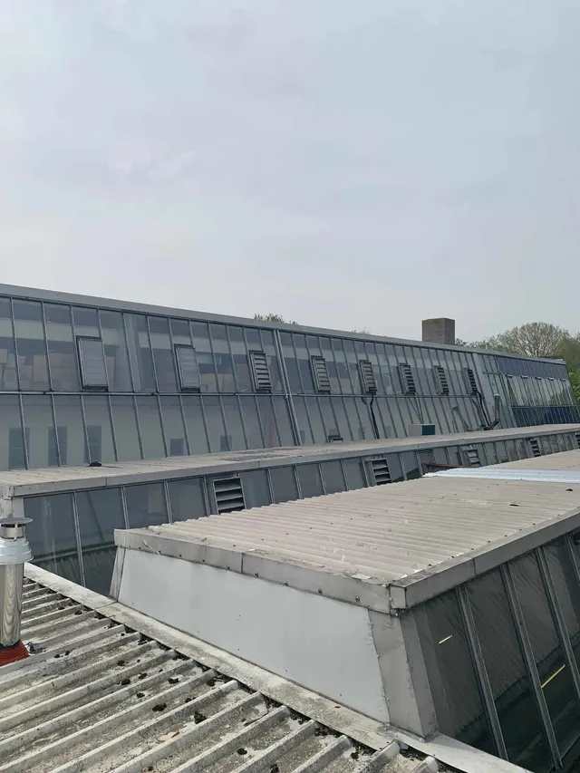 Glass curtain wall refurbishment
