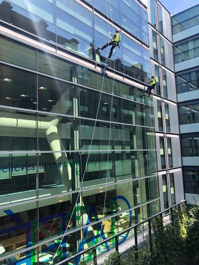 London glazing survey