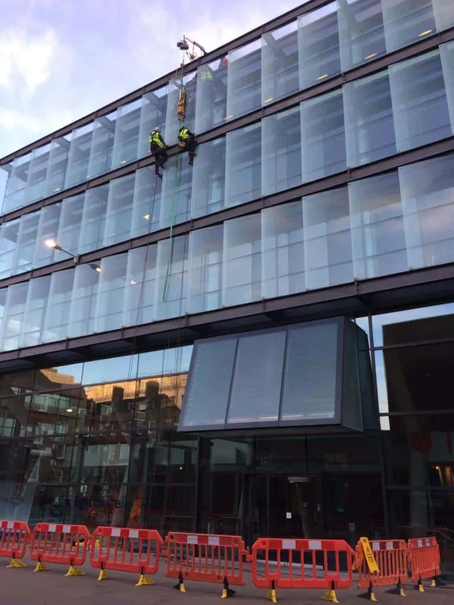 Replacing high-level glass